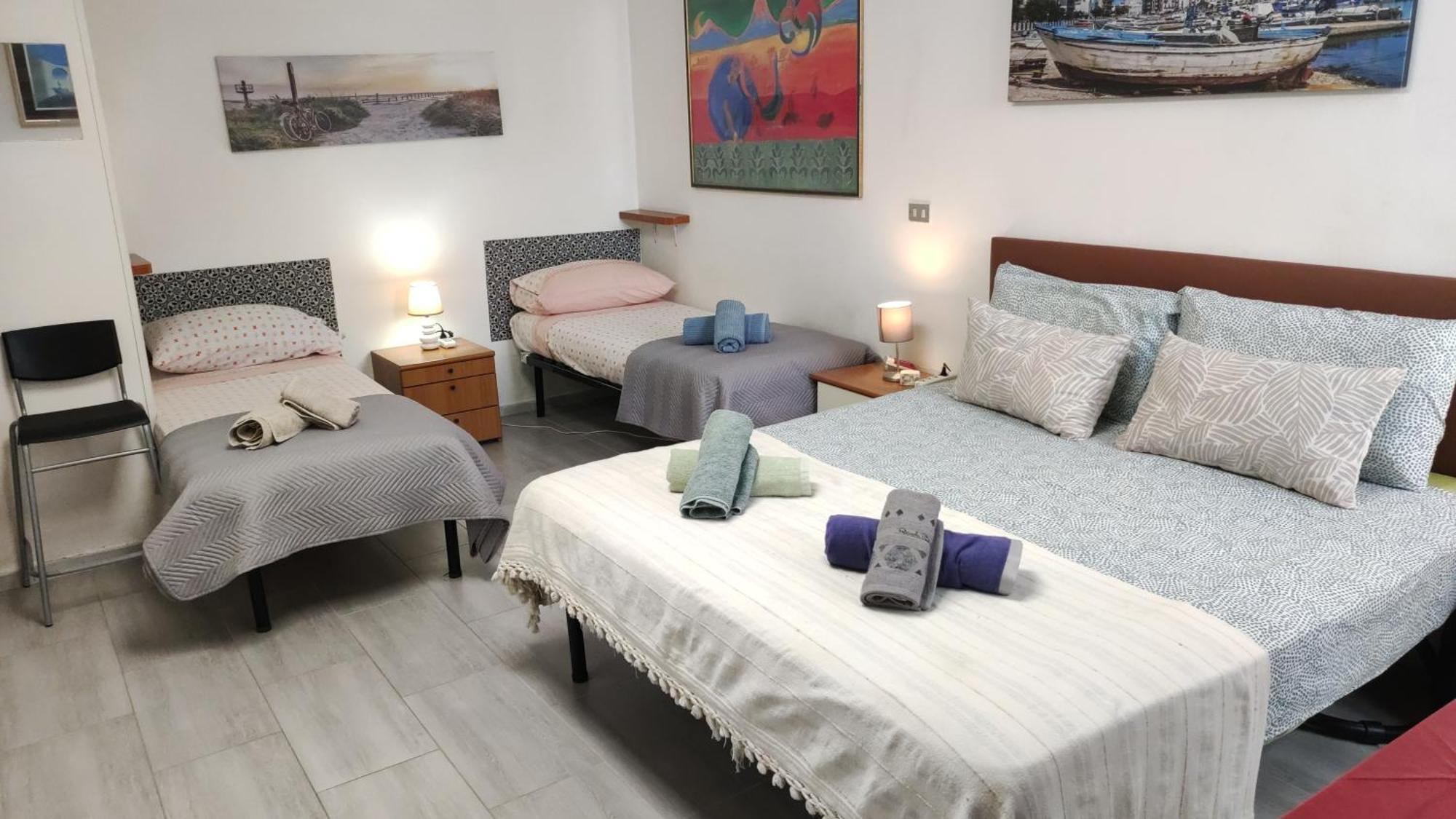 Super Central Studio, No Noise, Near Seaside, Shops Bari Bagian luar foto