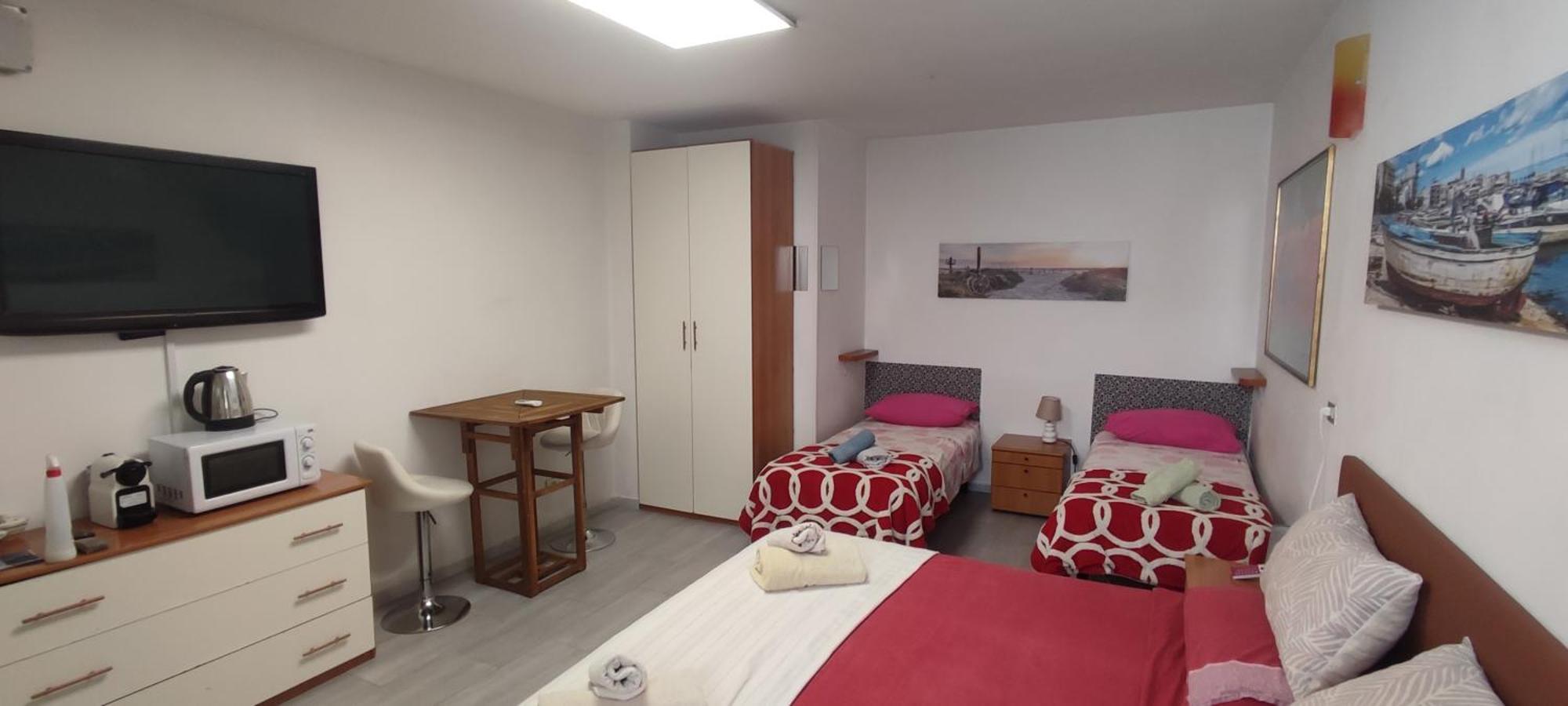 Super Central Studio, No Noise, Near Seaside, Shops Bari Bagian luar foto